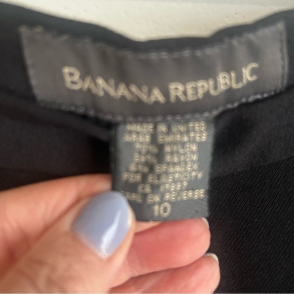 Banana Republic Sleek Black Trousers - Picture 2 of 7